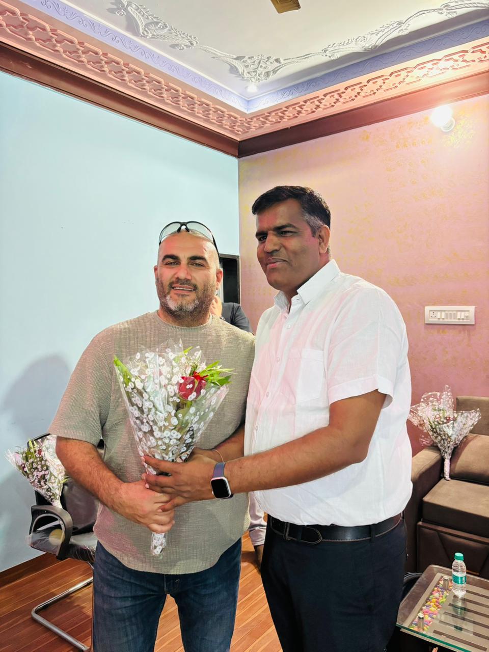 Aansh Placement Service guest felicitation